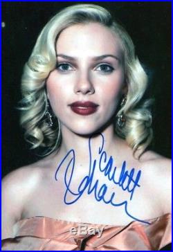 ACTRESS AND SINGER Scarlett Johansson autograph, In-Person signed photo