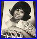 ARETHA_FRANKLIN_SIGNED_AUTOGRAPH_THE_QUEEN_OF_SOUL_11x14_PHOTO_A_withPROOF_01_vfv