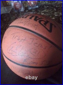 Autograph Basketball 16 Signatures No COA, all signed In Person in The 1990's