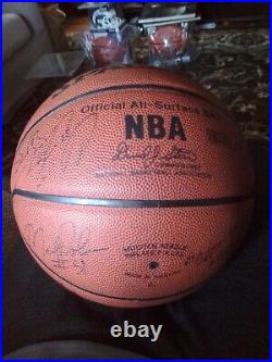 Autograph Basketball 16 Signatures No COA, all signed In Person in The 1990's