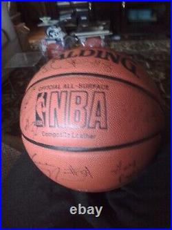 Autograph Basketball 16 Signatures No COA, all signed In Person in The 1990's