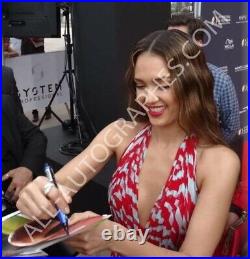 Autograph on 20 x 25 photo of jessica alba (signed in person) photo proof