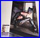 HALLE_BERRY_Signed_CATWOMAN_11x17_SEXY_Photo_IN_PERSON_Autograph_PROOF_JSA_COA_01_imga