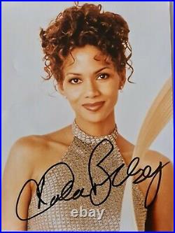 Halle Berry Colour Signed Certified Photo 10 X 8 From A Personal Collection