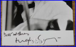 Hugh Grant Full Signature 1998 Signed Publicity Postcard In Person Uacc Dealer