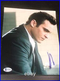 JOAQUIN PHOENIX SIGNED AUTOGRAPH 8x10 PHOTO WALK THE LINE IN PERSON BECKETT COA