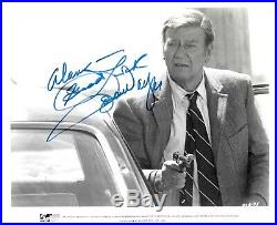 JOHN WAYNE excellent, in person obtained HAND SIGNED 8x10 photo, RRAuction COA