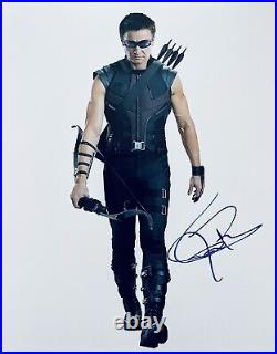 Jeremy Renner HAND SIGNED 10x8 HAWKEYE Photograph In Person COA Avengers RARE