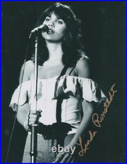 Linda Ronstadt signed 8x10 photo in-person