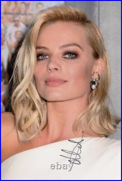 MARGOT ROBBIE signed Autogramm 20x25cm ONCE UPON A HOLLYWOOD in Person autograph