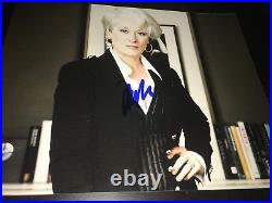 MERYL STREEP SIGNED AUTOGRAPH 8x10 PHOTO THE DEVIL WEARS PRADA IN PERSON COA X1