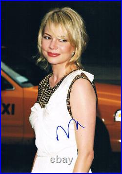 Michelle Williams autograph signed photo 8x12 signed In Person US actress
