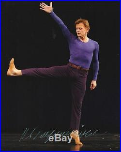 Mikhail Baryshnikov signed 8X10 photo. In Person Exact proof Dancer Choreograper