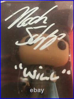 NOAH SCHNAPP Autogramm FUNKO POP signed STRANGER THINGS in Person autograph