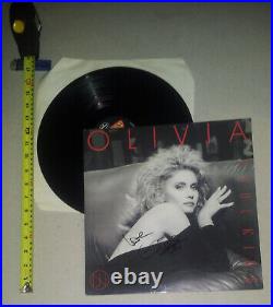 OLIVIA NEWTON JOHN Soul Kiss LP Vinyl SIGNED RARE AUTOGRAPHED