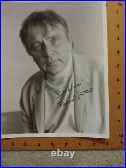Richard Burton Signed in Person Photo 8x10 B/W SASIGNED COA